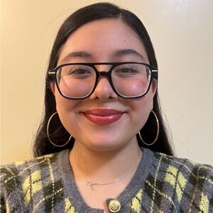 Meet your Posher, Kayla